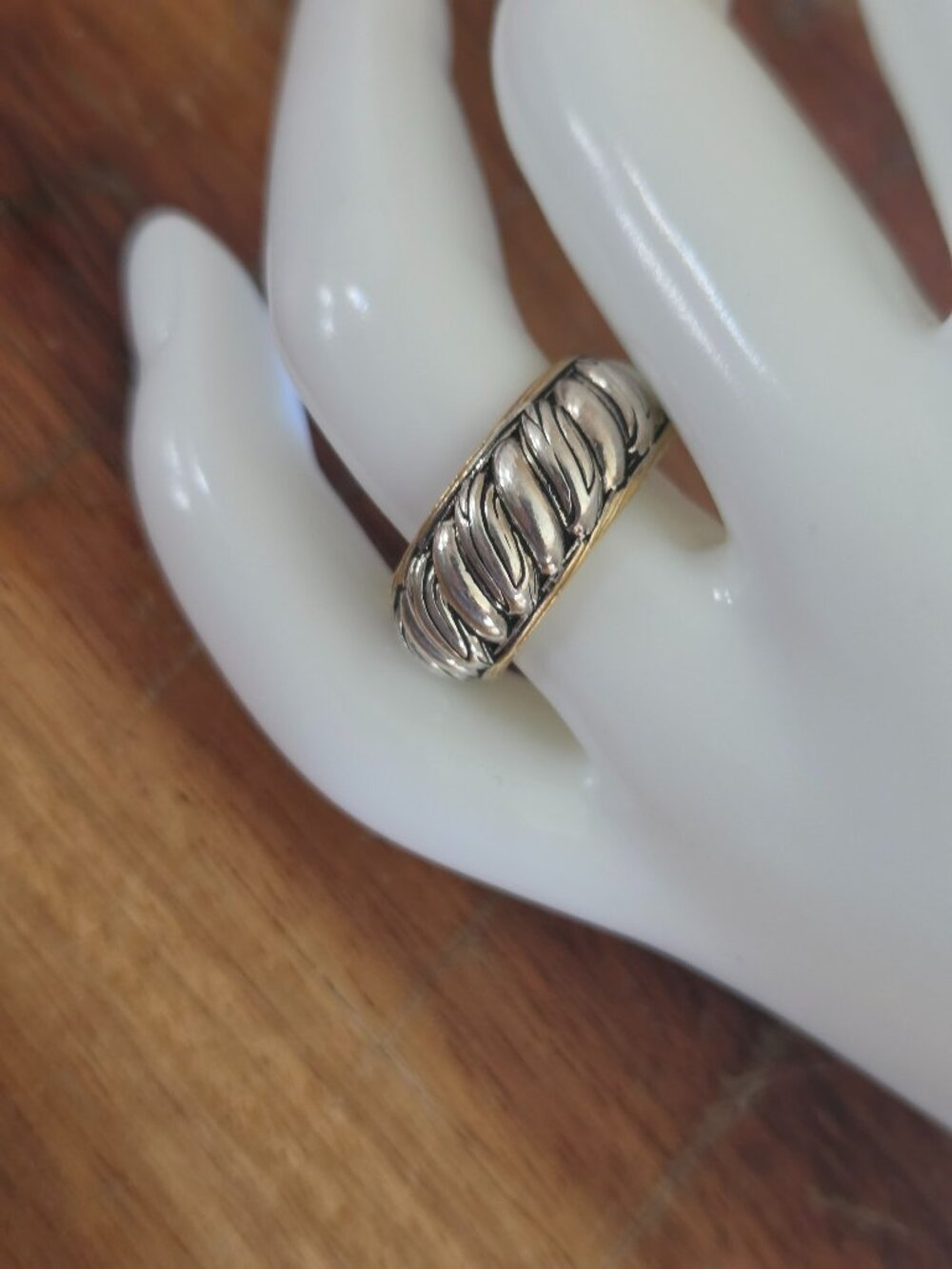 Sterling Silver Two Tone Ripple Ring SIZE 7Sterling silver or 18K gold-clad